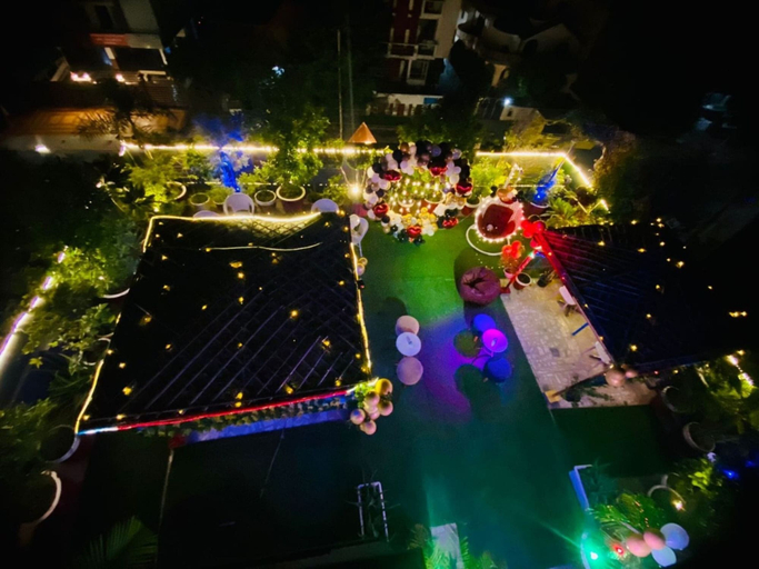 Others 5, White Elephant, Gautam Buddha Nagar