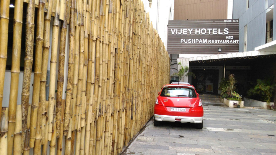 Public Area, Vijey Hotels - Trichy Central, Tiruchirappalli