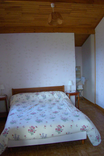 Others 2, CHAMBRES D'HOTES LES GRAVES, Lot