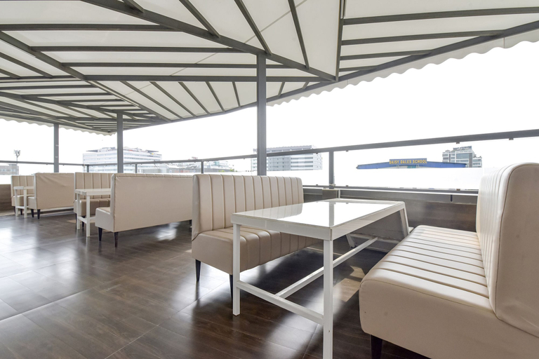 Food & Drinks 4, Fabhotel Prime The Grey Circle, Indore