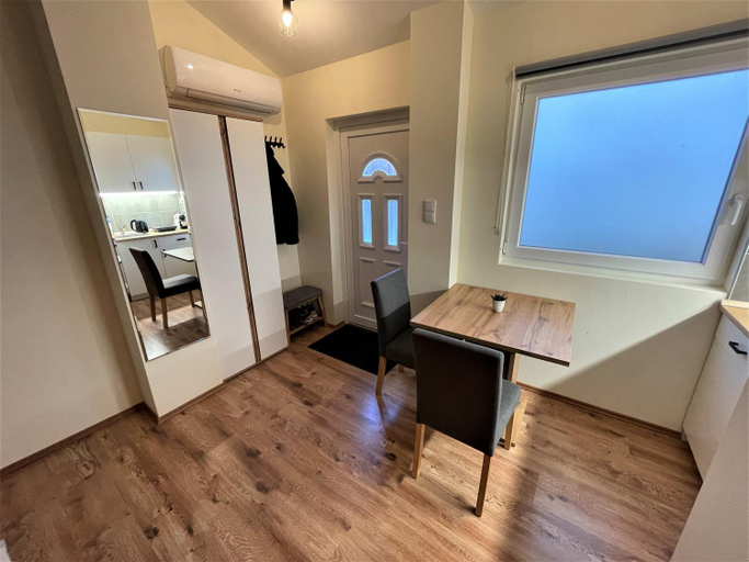 Others 2, Hanna Apartman, Debrecen