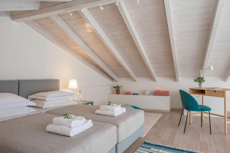 Bedroom 2, Newly Renovated 1730's Venetian Loft (02) !, Ionian Islands