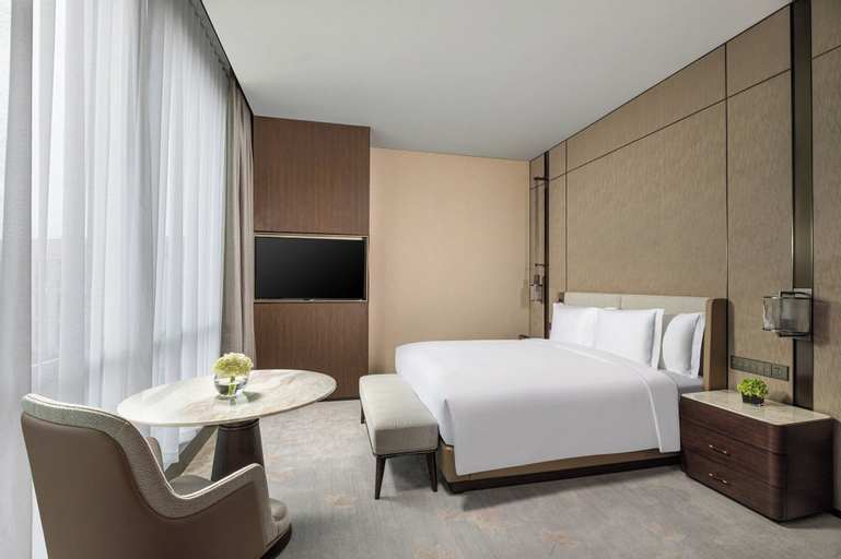 Bedroom 16