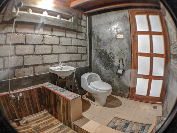 Bathroom 5, Villa Opa Doel, Bantul