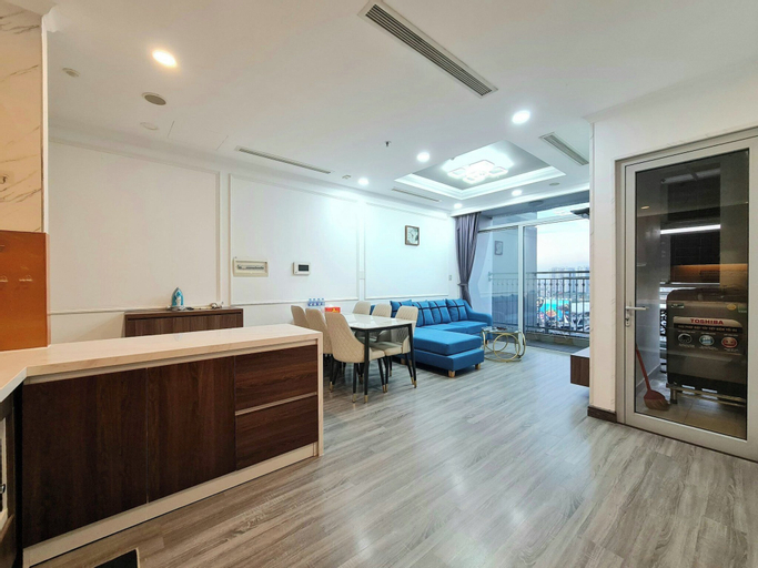 Dining Room 9