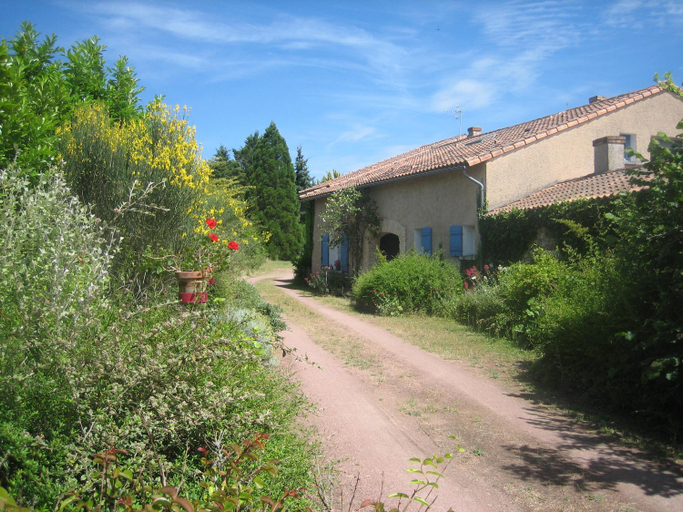 Others 2, Les pierres blanches, Vienne