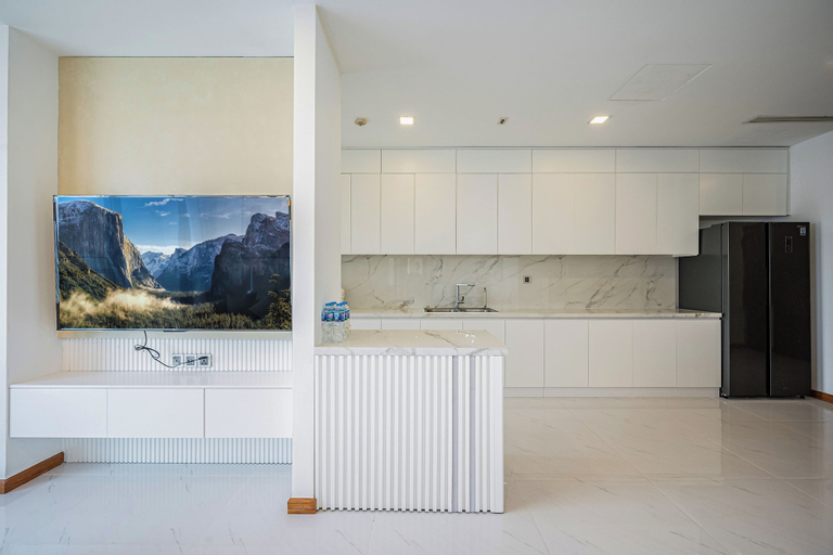 Dining Room 15