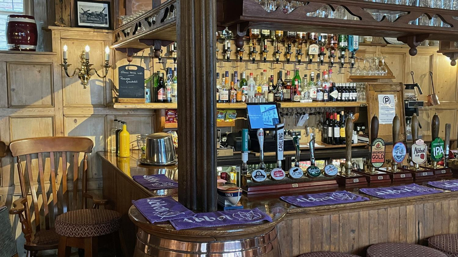 Food & Drinks 4, Crown Hotel, Cambridgeshire