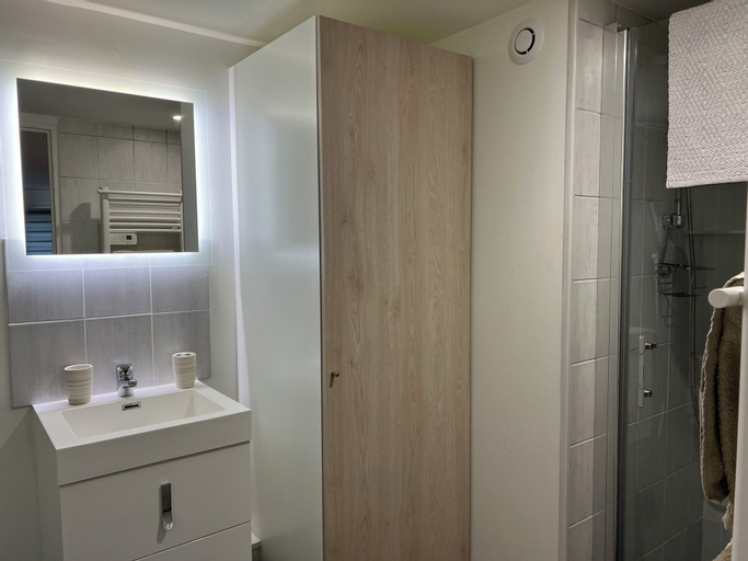 Bedroom 26