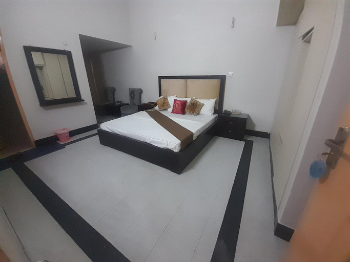 Others 2, Hotel Royal Rose, Lahore