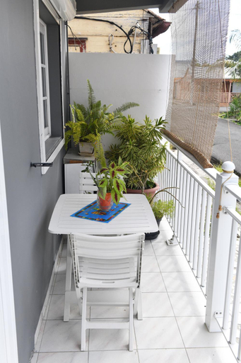3, Coco et Canne, Port-Louis