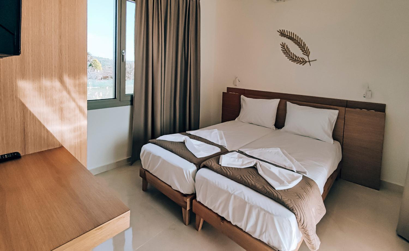 Others 4, IRINI. seaview - beach - pool - privacy, Faistos