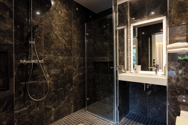 Bathroom 3, Vallée Noble, Haut-Rhin