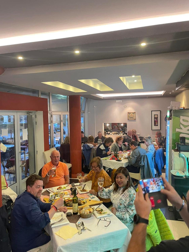 Food & Drinks, Apartments Miri