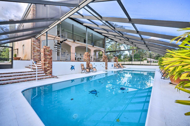 Sport & Beauty 2, Lanai & Pool: Elegant Villa in Winter Haven!, Polk