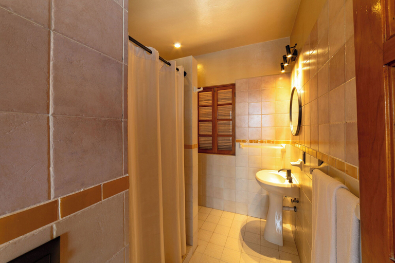 Bathroom 5, Casa Ceiba Huatulco - Adults Only, Dist. Pochutla