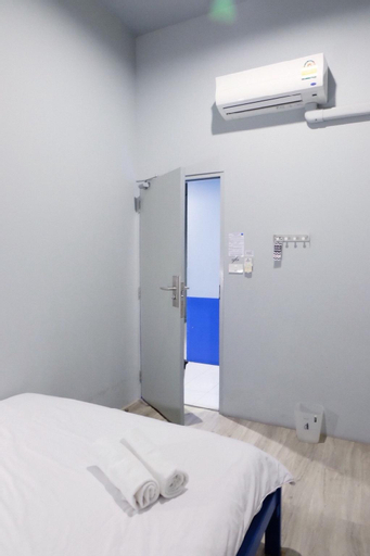 Bedroom 8