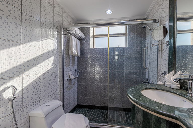 Bathroom 5, Faraj Al Madina Hotel, Al Madinah Al Munawwarah