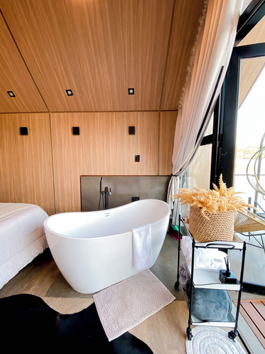 Bathroom 4, Celeiro Lake Village, São Francisco de Paula