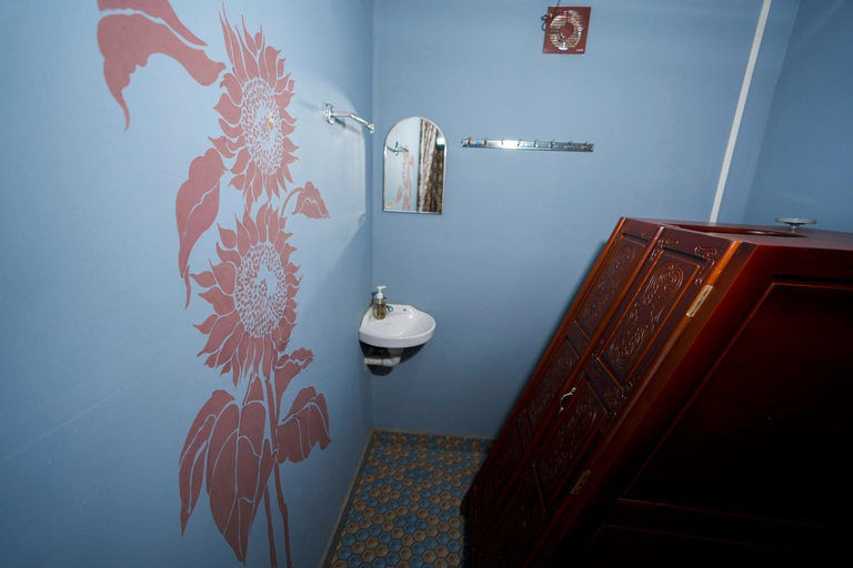 Bathroom 5, Parudeesa - Heavenly- Luxurious Palace look-Near CBD - Kerala - India with Breakfast, Ernakulam