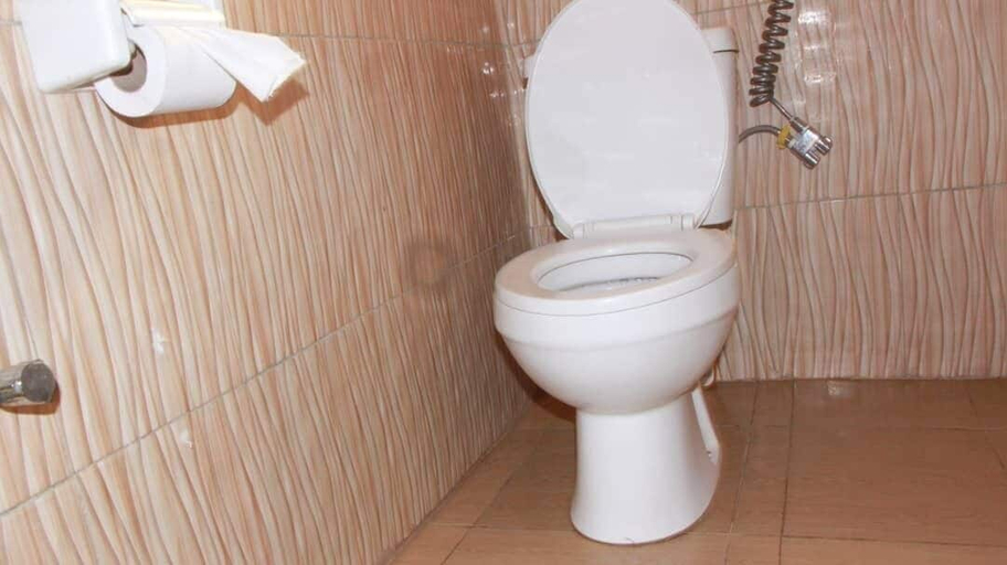 Bathroom 3, Hirwa Avenir, Nyarugenge