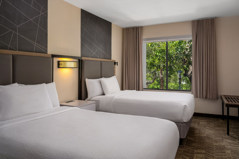 Bedroom 4, Holiday Inn Express & Suites Sarasota Bradenton by IHG, Sarasota