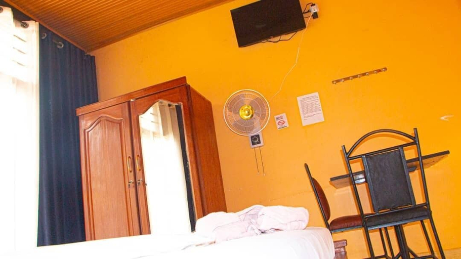 Bedroom 2, Hirwa Avenir, Nyarugenge