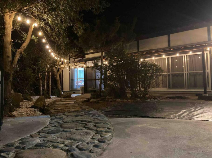Private Beach Villa - Hands-free BBQ, 5 minutes walk to the sea, Pet-friendly, Parking for 5 or more cars, Yokoshibahikari