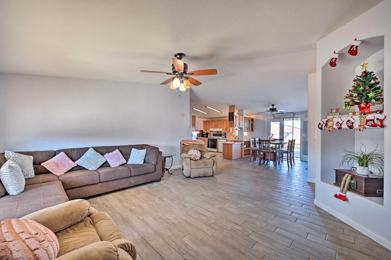 Others 5, Yuma Vacation Rental with Yard and Grills!, Yuma