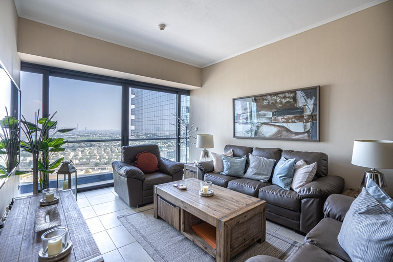 Bedroom 3, HiGuests - Spacious Apartment Close to Dubai Marina Walk, Dubai