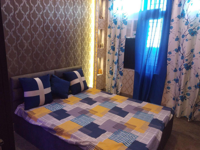 Bedroom, ASHIANA HOME STAY, Jammu