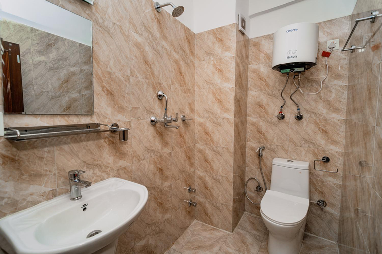 Bathroom 3, Hotel Aashraya Home Pvt. Ltd., Bagmati