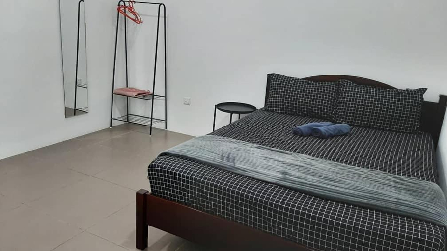 Bedroom 1, WIFI 3 aircond room Tulip Homestay Hospital Sultanah Bahiyah, Pokok Sena
