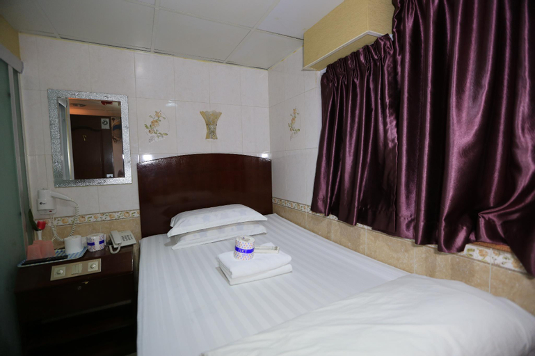 Bedroom 12