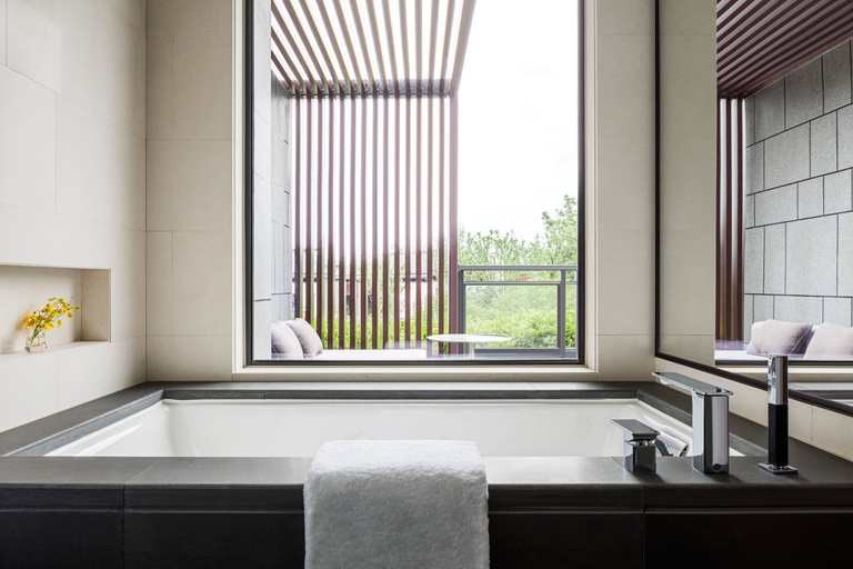 Bathroom 5, Cordis Dongqian Lake Ningbo, Ningbo