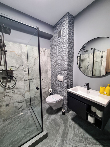 Bathroom 4, Burgundy, Strejnicu