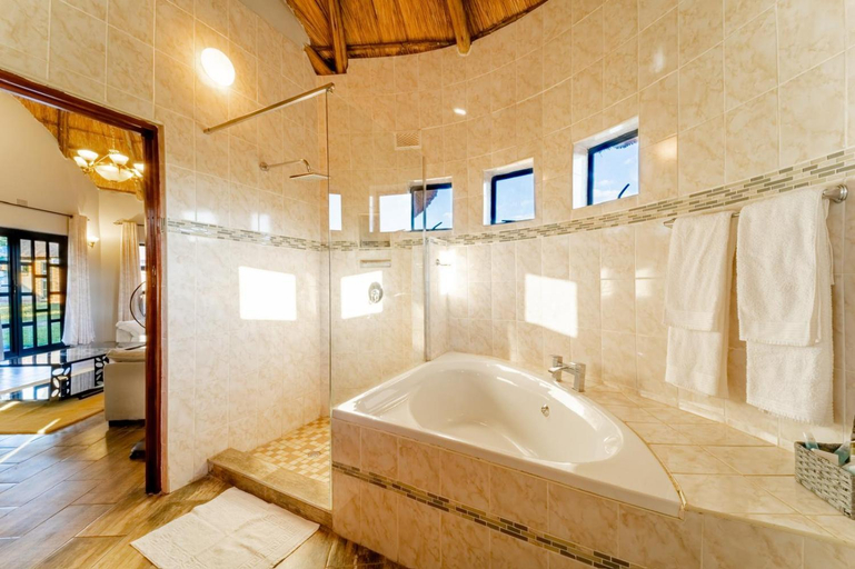Bathroom 4, Peniel Retreat Centre, Hwange