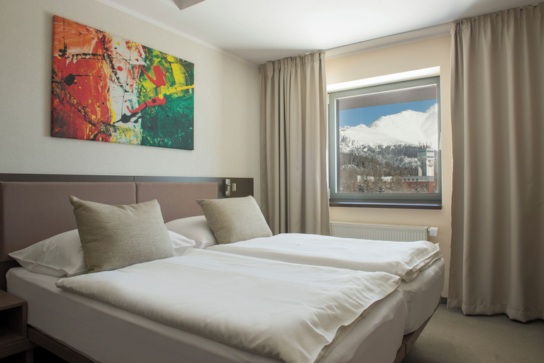 Bedroom 2, Hotel Panorama, Poprad
