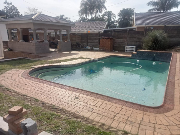 Sport & Beauty, Holy and Joy guesthouse, Uthungulu