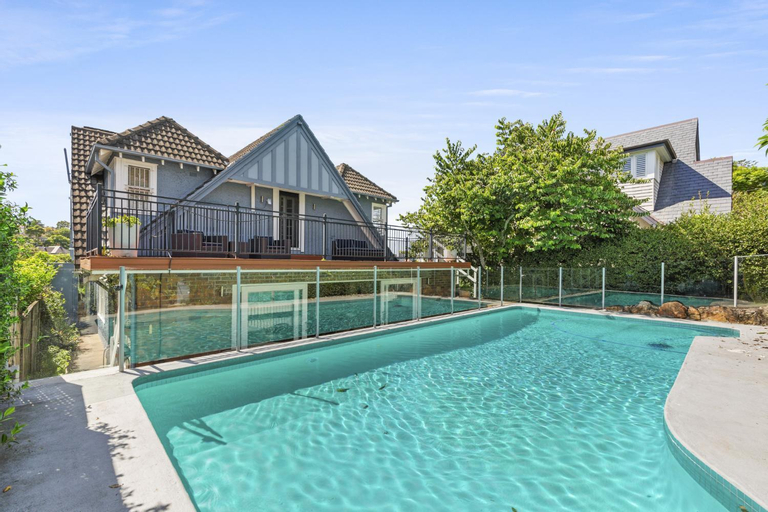 Sport & Beauty, Poolside Stay - Close to Taronga Zoo & Luna Park, Sydney