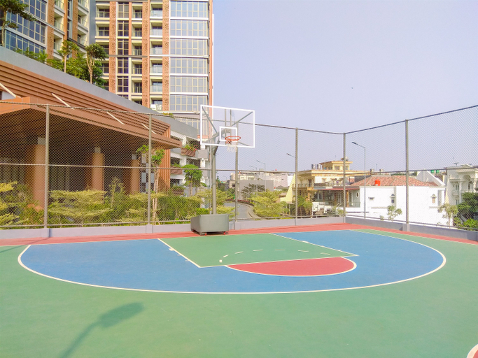 Exterior & Views, Cozy and Comfortable 1BR at Gold Coast Apartment By Travelio, Jakarta Utara