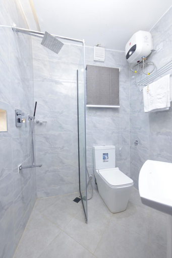 Bathroom 3, House 241, AbujaMun