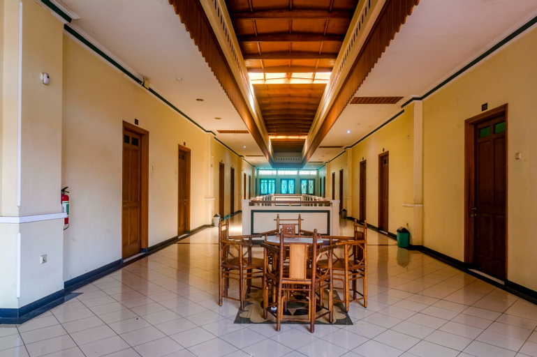 Others 5, RedDoorz near XT Square Yogyakarta, Yogyakarta