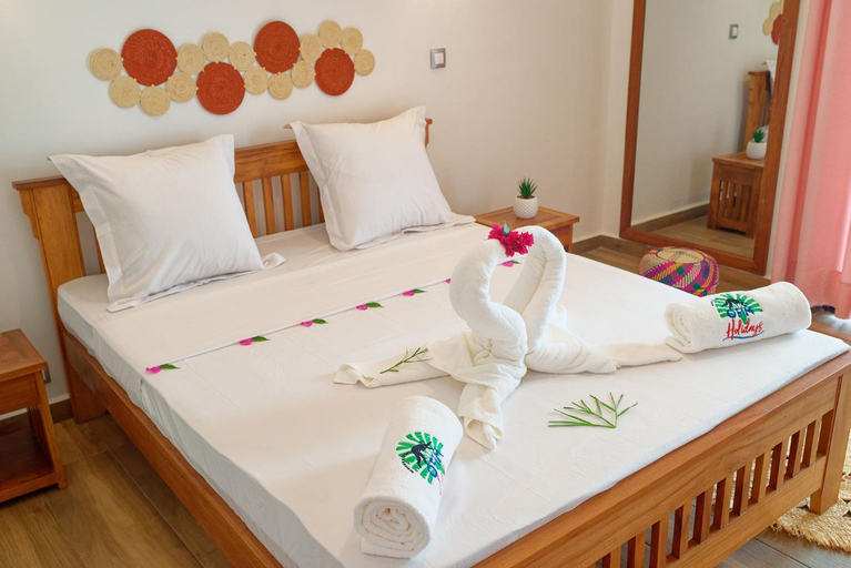 5, Ofim Holidays, Analamanga