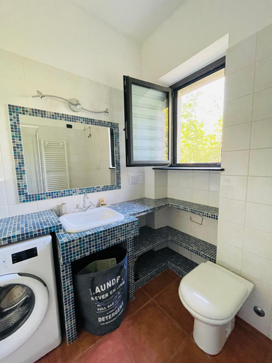 Bedroom 3, La casa di Giulia Apartment with air conditioning, wifi and private parking, Genova