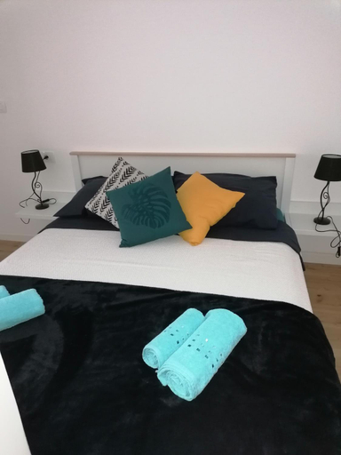 Bedroom, Galeb, Rijeka