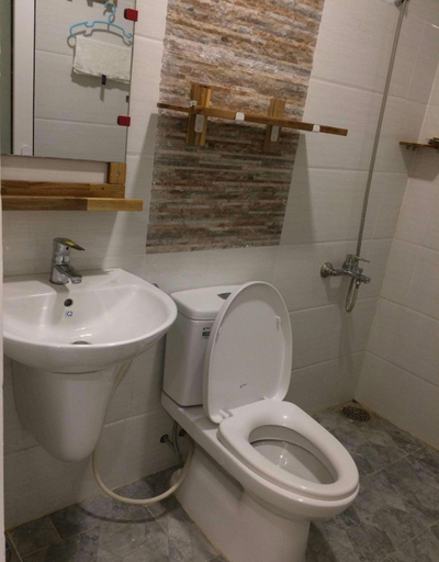 Bathroom 3, Lang Bien Homestay, Sơn Tịnh
