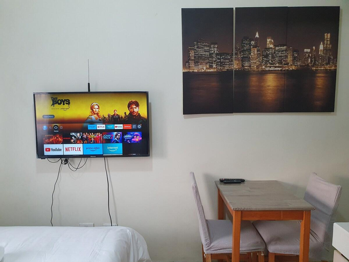 Others 5, 4th Urban Deca Tower Edsa staycation with Netflix, Mandaluyong