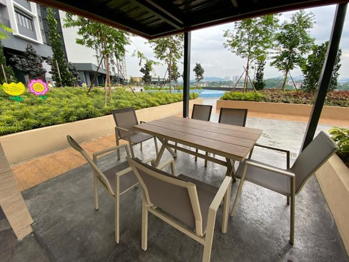 Others 5, Netizen #MRT#Cheras#C180#tun hussein onn#KLCC View, Hulu Langat