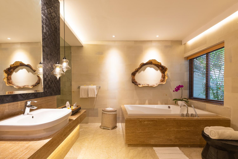 Bathroom 4, Luxury Berawa 5BR Star Private Pool Villa, Badung